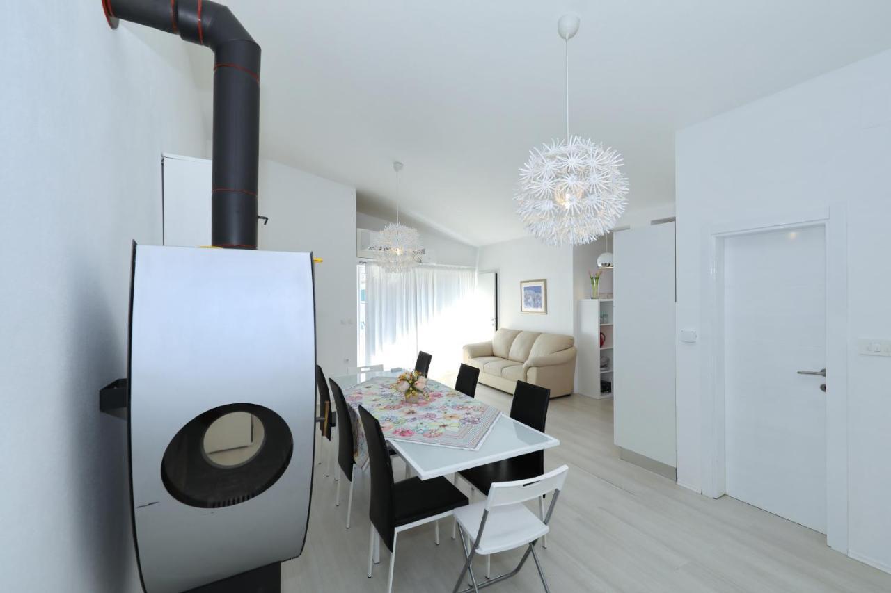 Apartment With Private Pool Sukošan Extérieur photo