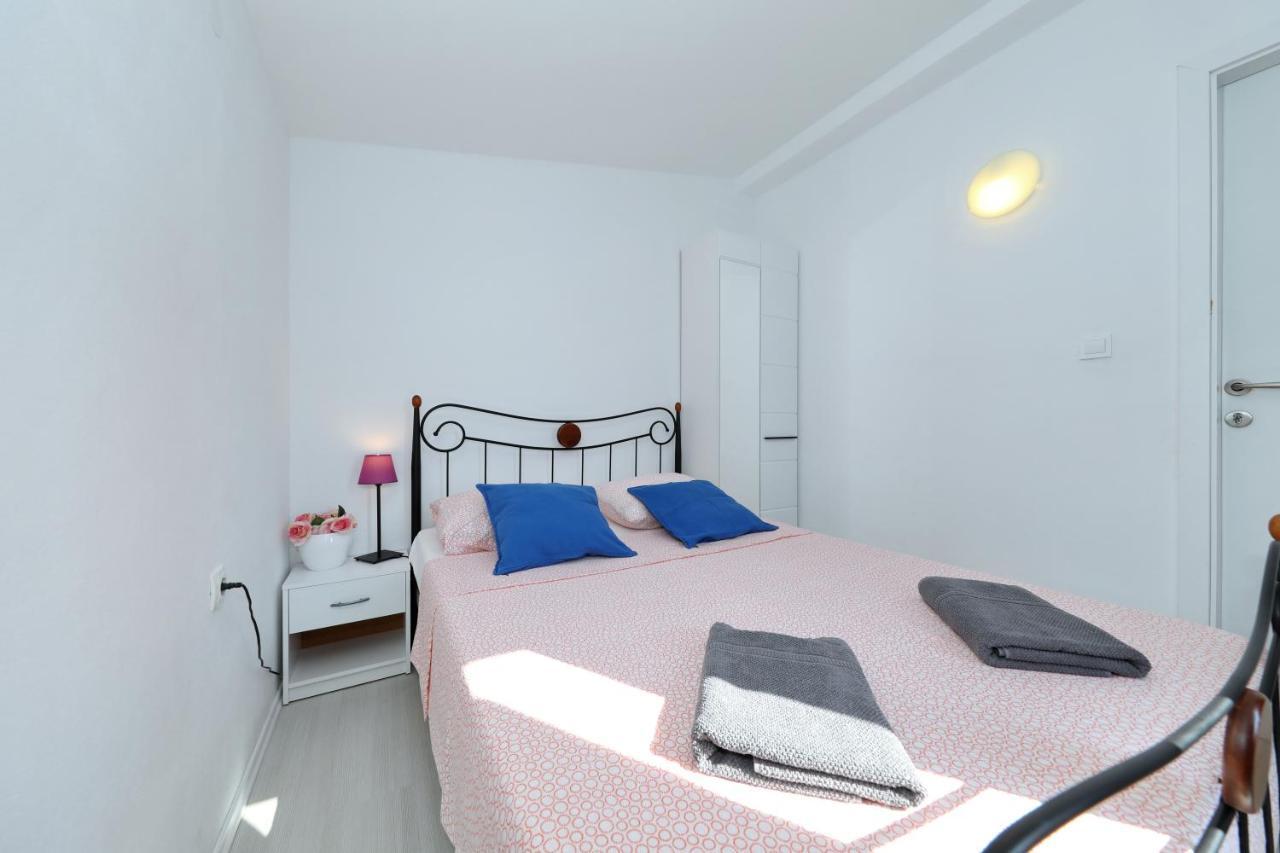 Apartment With Private Pool Sukošan Extérieur photo