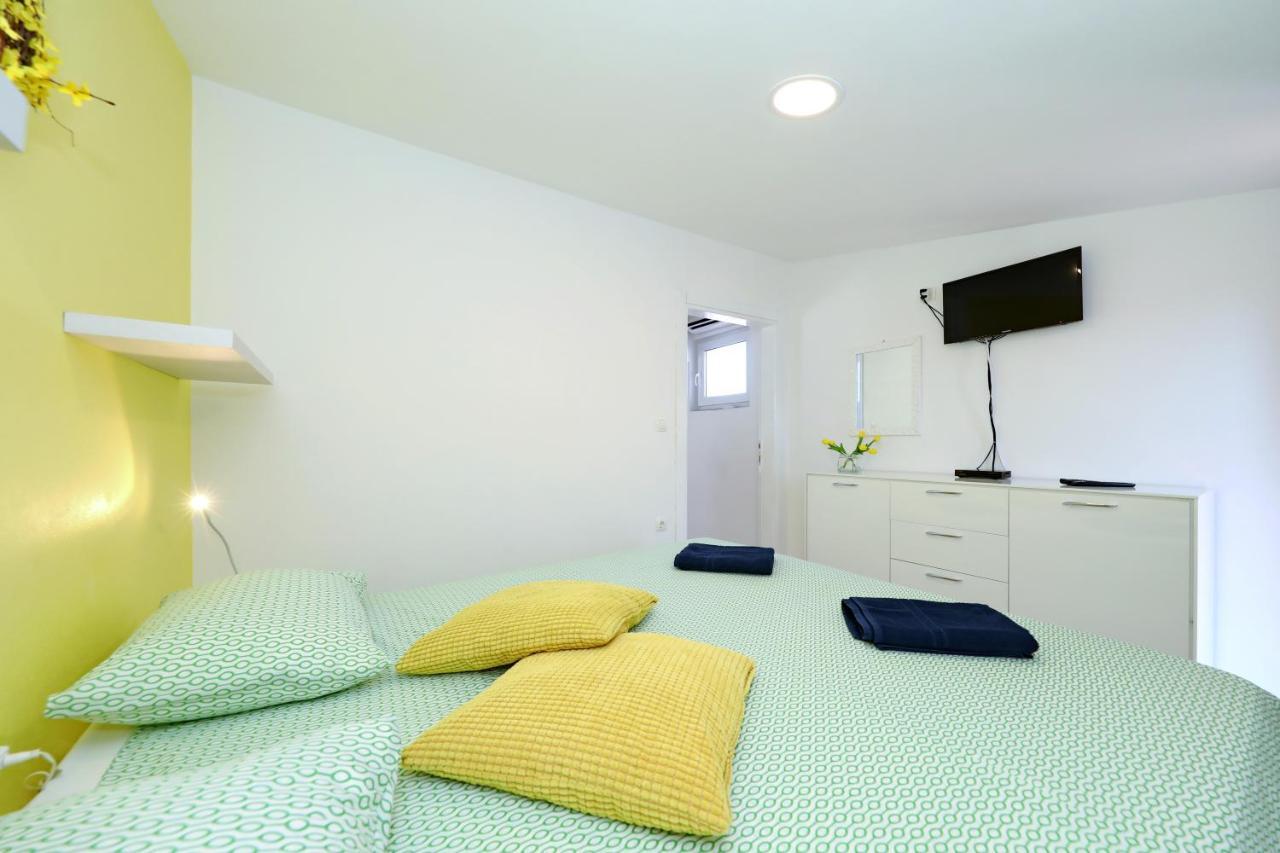 Apartment With Private Pool Sukošan Extérieur photo